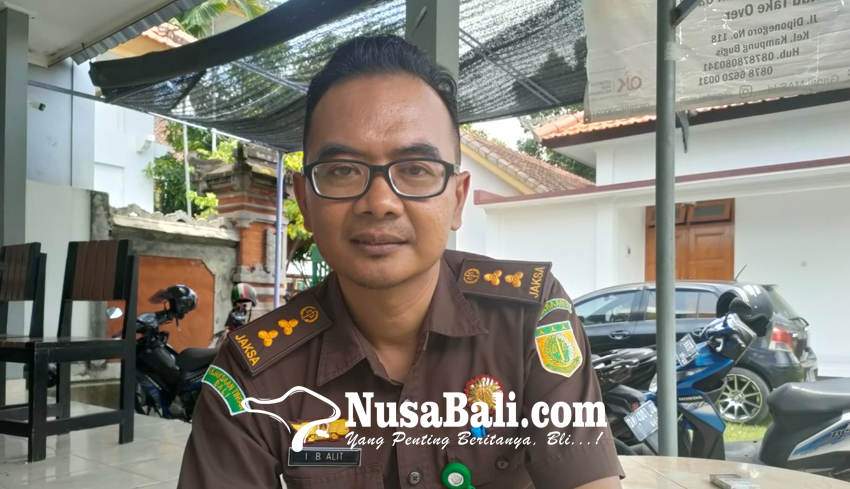 NUSABALI.com - Diduga Korupsi Dana BKK Desa Adat Tista, Buleleng ...