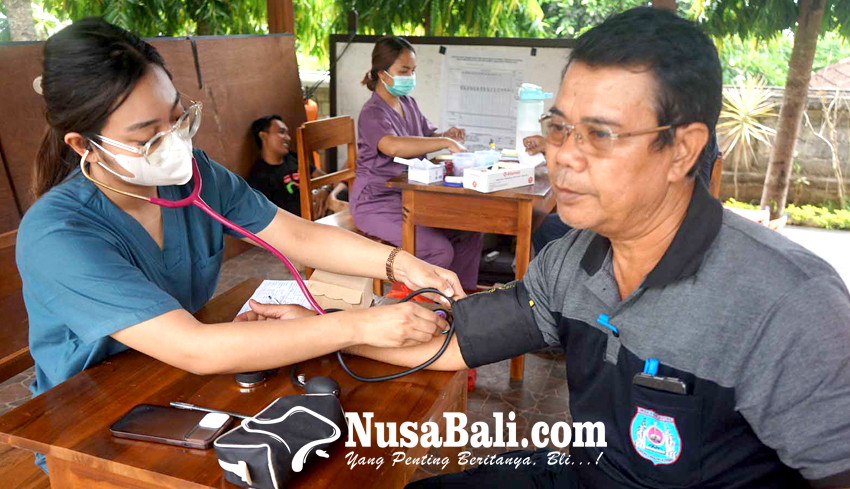 Nusabali Com Peringati Hut Ke Sman Amlapura Donor Darah