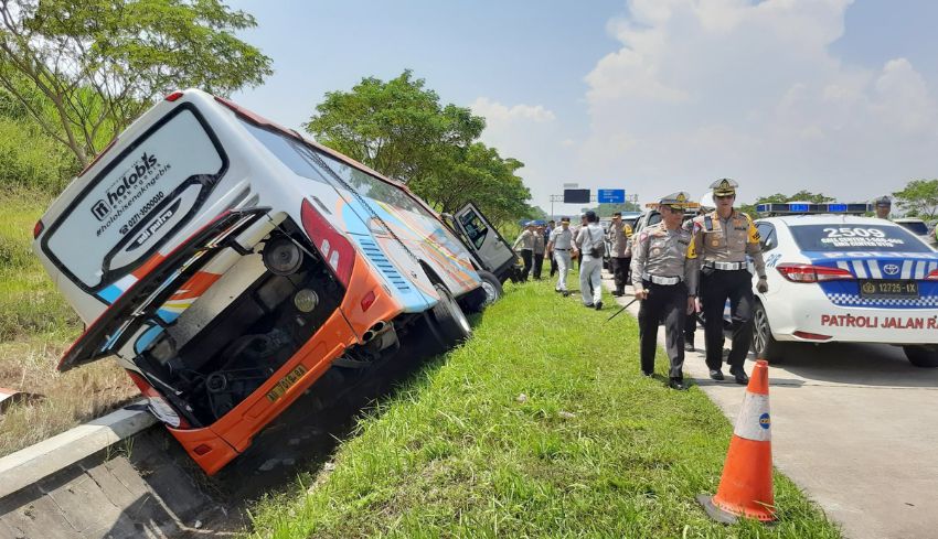 Nusabali Com Sopir Bus Rosalia Indah Kecelakaan Maut Di Tol Semarang