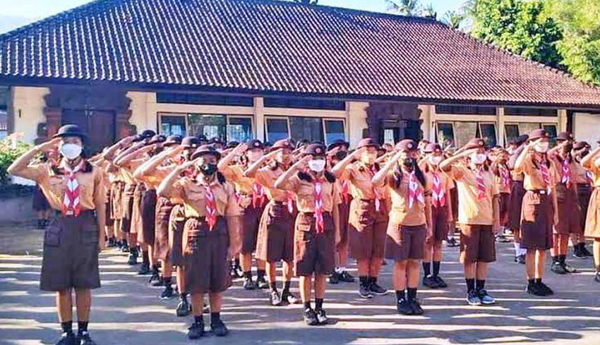 Ekstrakurikuler Pilihan Seragam Pramuka Tetap Wajib Di