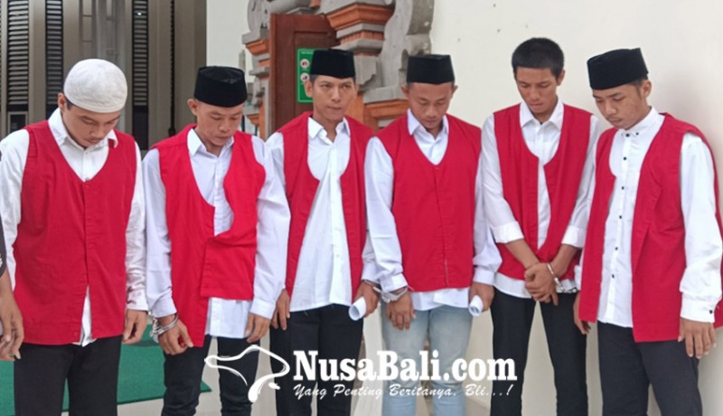 www.nusabali.com-enam-terdakwa-pembunuh-salah-sasaran-diancam-hukuman-mati