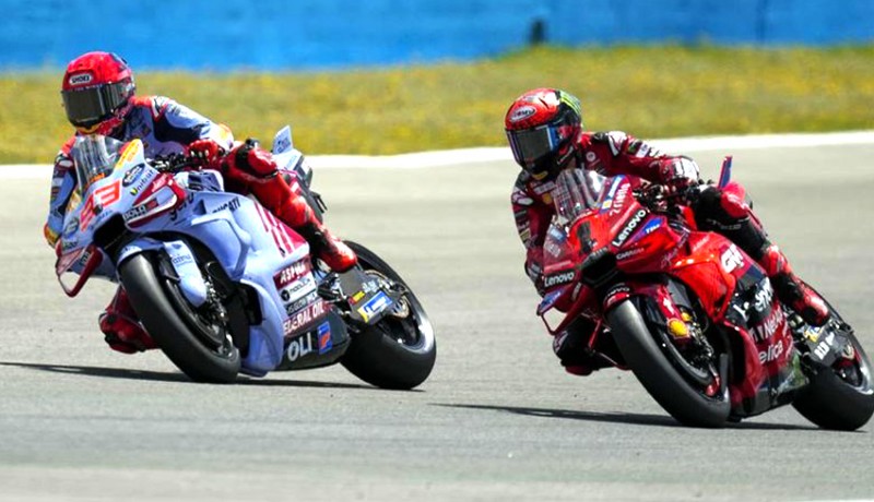 www.nusabali.com-ducati-bangga-perjuangan-marc-marquez-dan-bagnaia