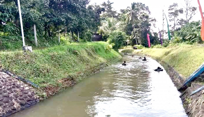 www.nusabali.com-desa-gadungan-kembangkan-wisata-tubing