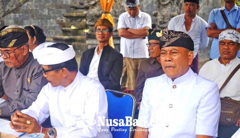 www.nusabali.com-nyalon-bupati-karangasem-gus-par-disokong-240-dadia-psnkk