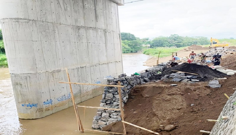 Nusabali Com Warga Keluhkan Proyek Konstruksi Das Petanu Timur