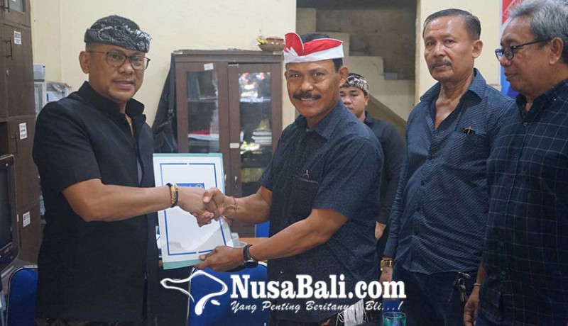 www.nusabali.com-pandu-lagosa-dan-warka-daftar-cabup-di-demokrat