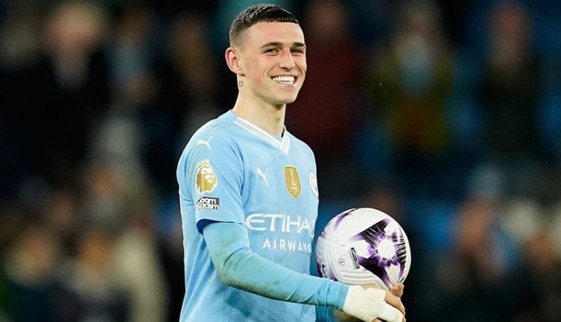 www.nusabali.com-phil-foden-pemain-terbaik-epl