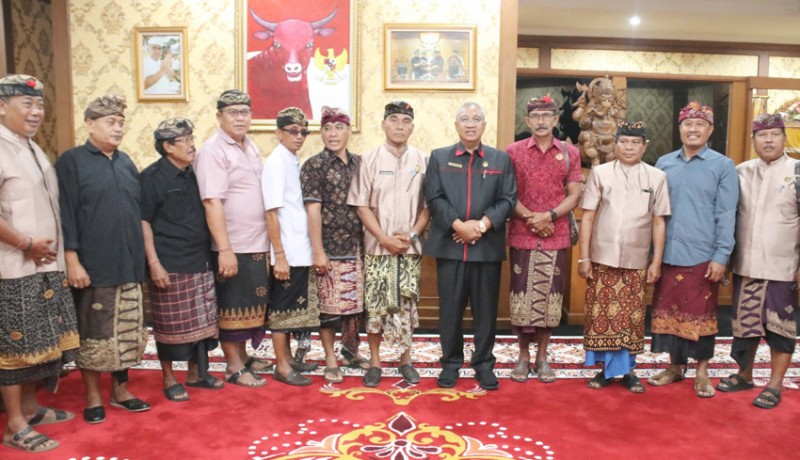 www.nusabali.com-parwata-terima-audiensi-mda-badung