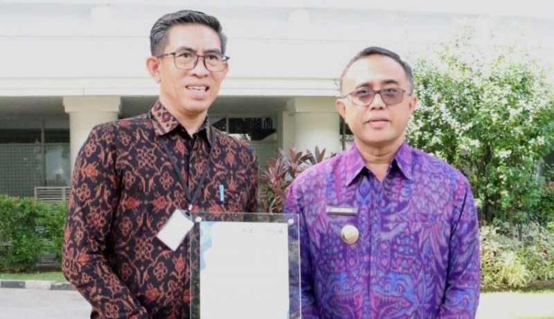 www.nusabali.com-walikota-terima-penghargaan-dga-dari-kemen-pan-rb