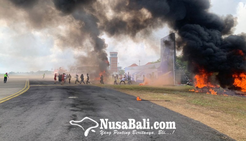 www.nusabali.com-bandara-gelar-latihan-simulasi-kecelakaan-pesawat