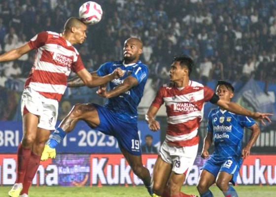 Nusabali.com - madura-united-akui-sulit-kejar-defisit-tiga-gol-persib