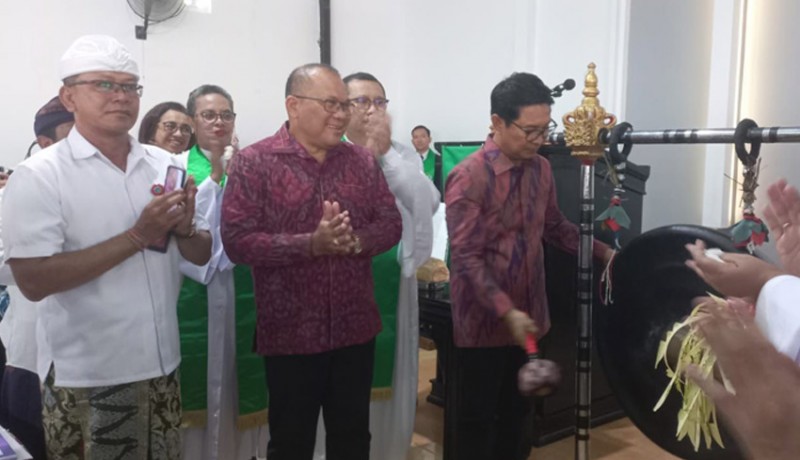 www.nusabali.com-adi-arnawa-hadiri-pemelaspasan-gedung-serba-guna-gpib-getsemani-jimbaran