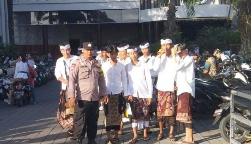 www.nusabali.com-polsek-denbar-kawal-ketat-kelulusan-siswa-smp