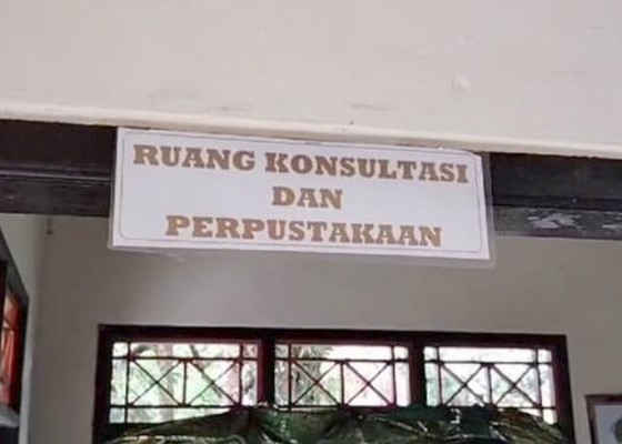 Nusabali.com - plafon-balai-penyuluh-pertanian-tampaksiring-jebol