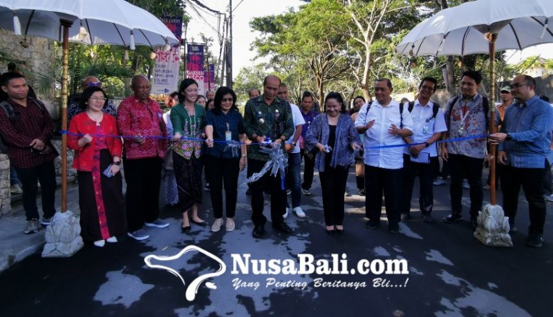 www.nusabali.com-chandra-asri-resmikan-showcase-nasional-aspal-plastik-di-bali