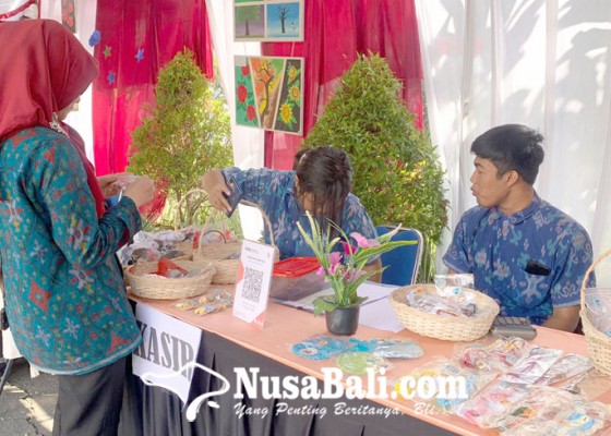 Nusabali.com - slbn-1-badung-pamerkan-produk-siswa