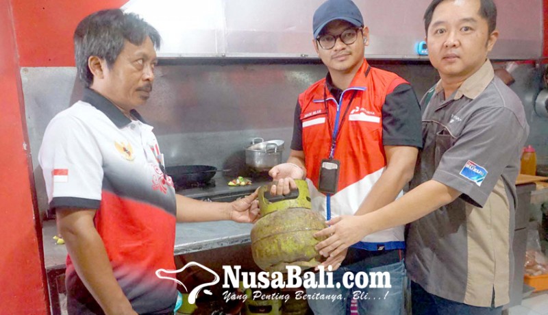 www.nusabali.com-pertamina-sidak-umkm-pakai-lpg-3-kg