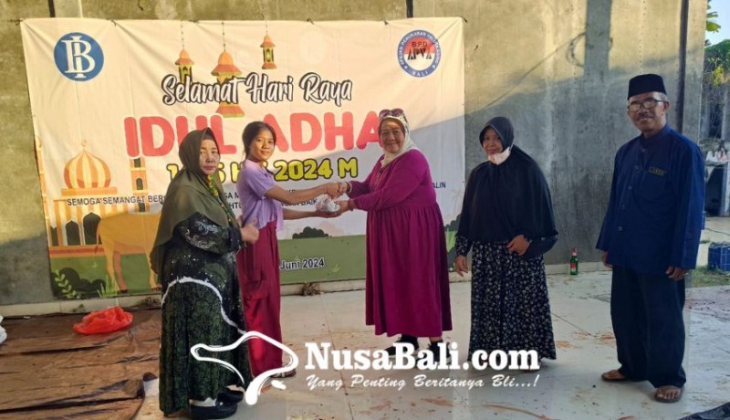 www.nusabali.com-apva-bali-bagikan-300-paket-daging-kurban-berbagi-dan-mempererat-silaturahmi