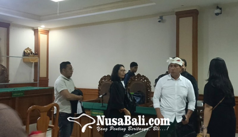 www.nusabali.com-eksepsi-bendesa-adat-berawa-ditolak-sidang-lanjut-ke-pokok-perkara