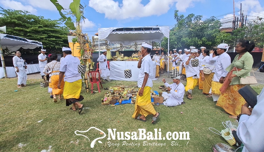 www.nusabali.com-585-warga-pemecutan-kaja-mabayuh-di-tumpek-wayang-langsungkan-26-jenis-babayuhan-oton-madurgama-dan-sapuh-leger