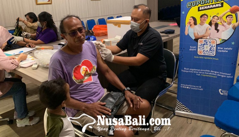 www.nusabali.com-lansia-di-kutsel-dapat-vaksin-influenza