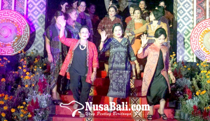 www.nusabali.com-sekali-berlatih-fashion-show-tampilkan-25-anggota-gow