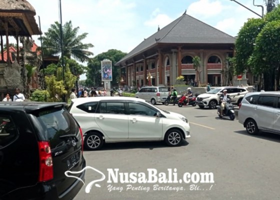 Nusabali.com - perlu-kantong-parkir-dan-shuttle-memadai