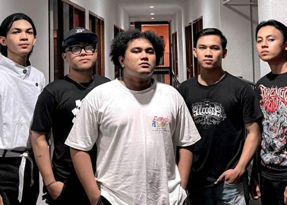 Nusabali.com - eleeven-twentytwo-menggebrak-lewat-single-rise