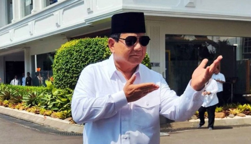 www.nusabali.com-prabowo-berpose-silat-sambangi-istana-setelah-operasi