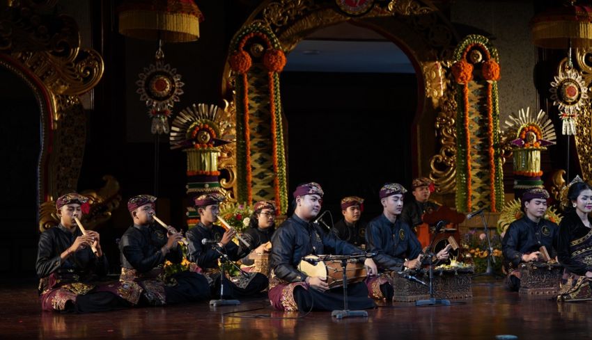 www.nusabali.com-suguhkan-gamelan-inovatif-di-pkb-xlvi-duta-badung-kisahkan-perjalanan-hidup-manusia