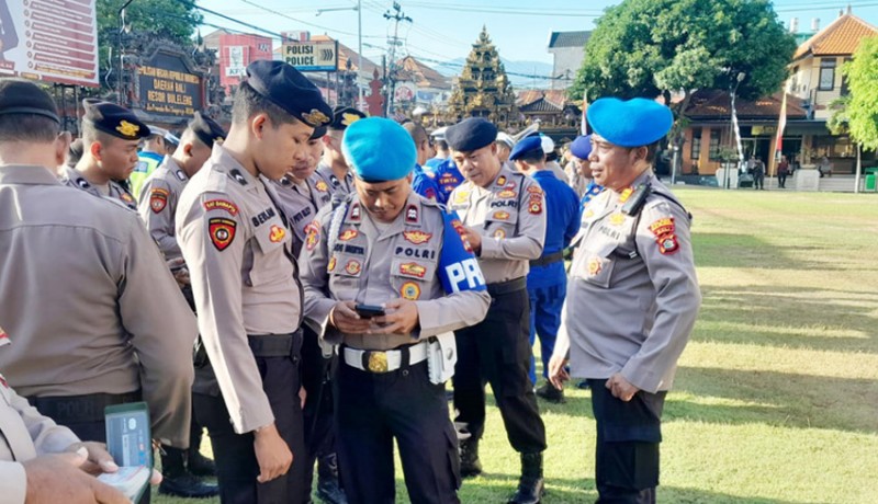 www.nusabali.com-ponsel-personel-polres-buleleng-disidak-terkait-antisipasi-judi-online