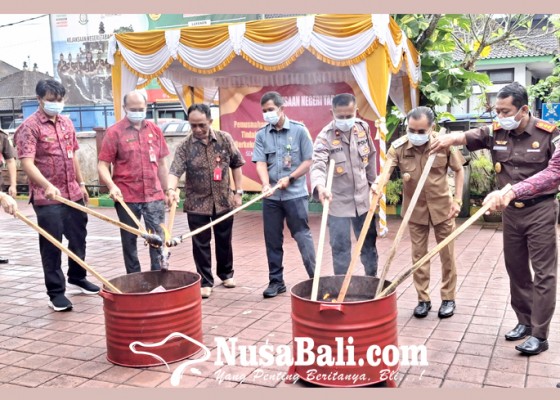 Nusabali.com - cegah-peredaran-narkoba-tabanan-kebut-desa-bersinar