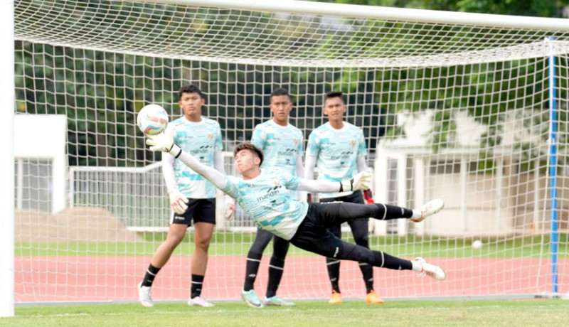 www.nusabali.com-28-pemain-timnas-u-19-tc-di-surabaya