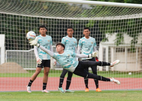 Nusabali.com - kadek-arel-dan-wayan-arta-kembali-ikuti-tc-timnas-u19