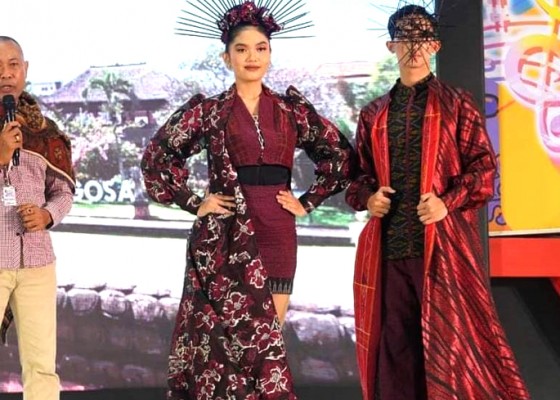 Nusabali.com - klungkung-juara-ii-nasional-lomba-fashion-show-wastra-nusantara