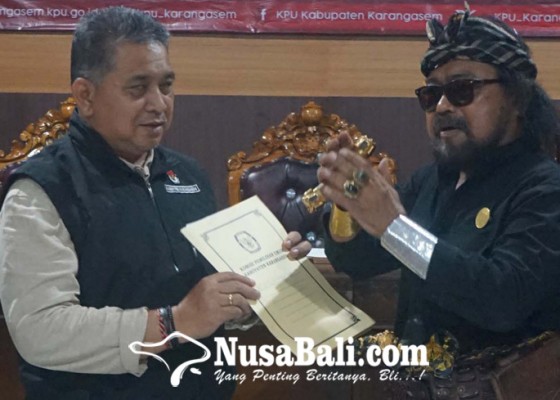 Nusabali.com - kari-subali-ismaya-jaya-tengah-malam-ke-kpu-karangasem-untuk-setor-kekurangan-dukungan