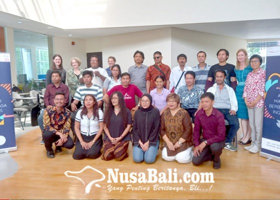 Nusabali.com - penyandang-disabilitas-ikuti-pelatihan-bahasa-inggris-gratis