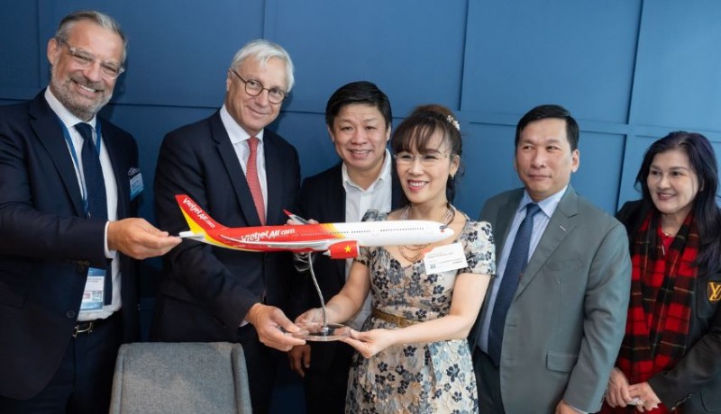 www.nusabali.com-vietjet-dan-airbus-teken-kontrak-pembelian-20-pesawat-a330neo-senilai-rp-120-triliun