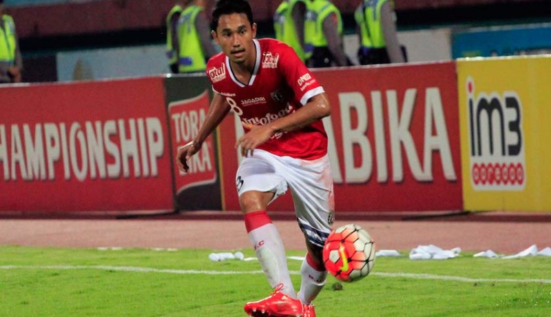 www.nusabali.com-ricky-fajrin-diplot-jadi-stoper-timnas