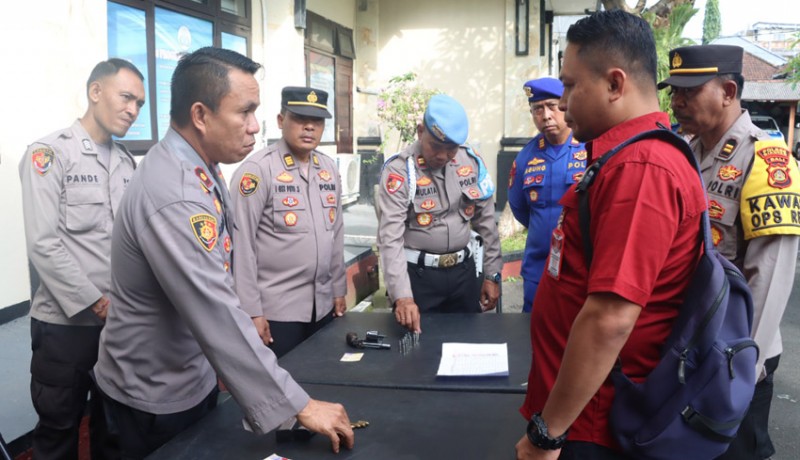 www.nusabali.com-polres-gianyar-cek-senpi-personel