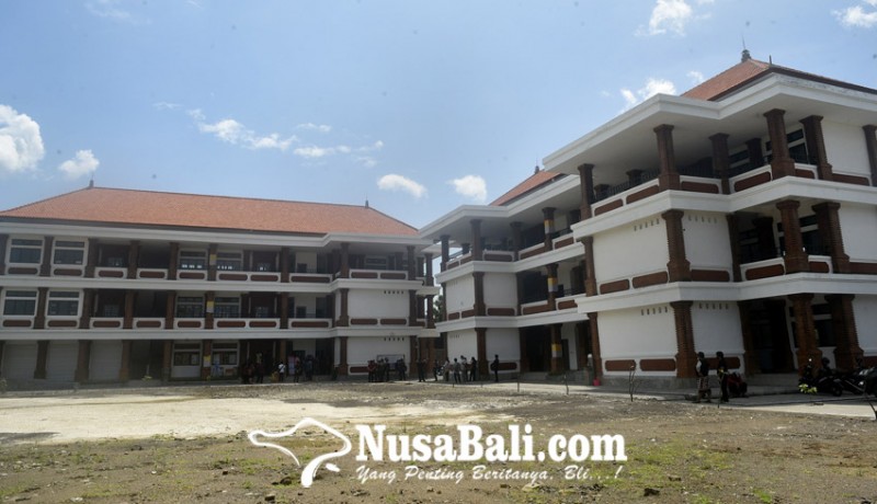 www.nusabali.com-tambah-ruang-kelas-smpn-14-denpasar