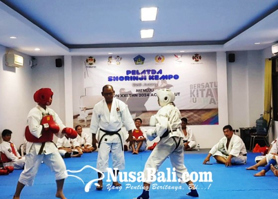 Nusabali.com - kontingen-pon-kaltara-dan-jatim-latih-tanding-dengan-kempo-bali