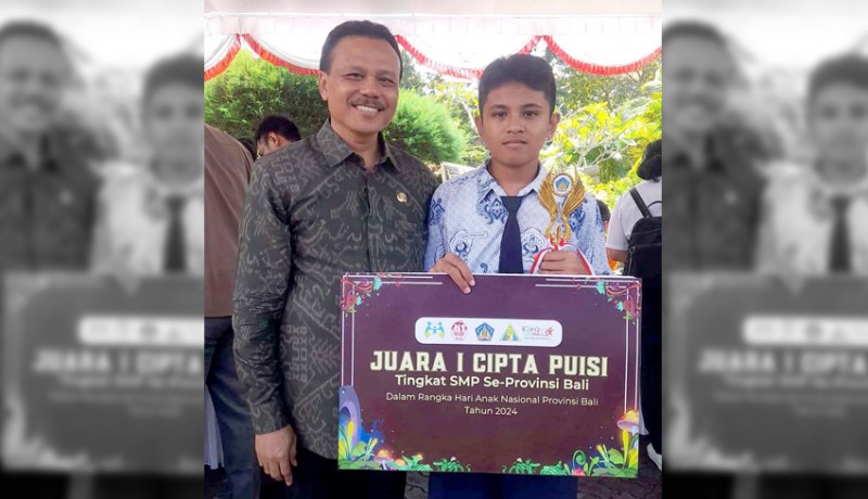 www.nusabali.com-siswa-smpn-2-amlapura-juara-cipta-baca-puisi-se-bali