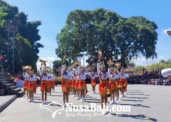 Nusabali.com - lomba-gerak-jalan-semarakkan-hut-ke-79-ri