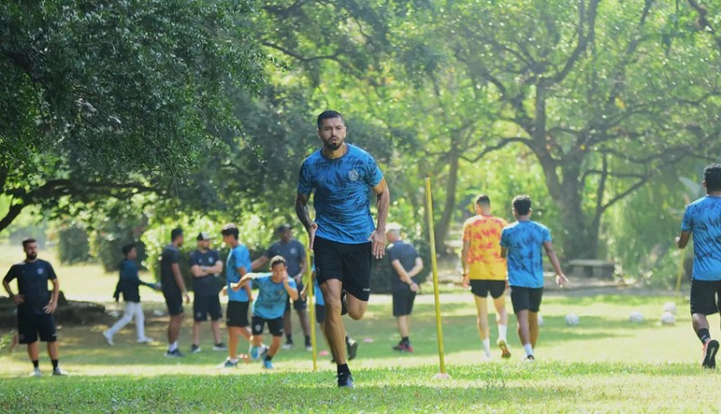 www.nusabali.com-usai-juara-piala-presiden-arema-genjot-latihan-fisik