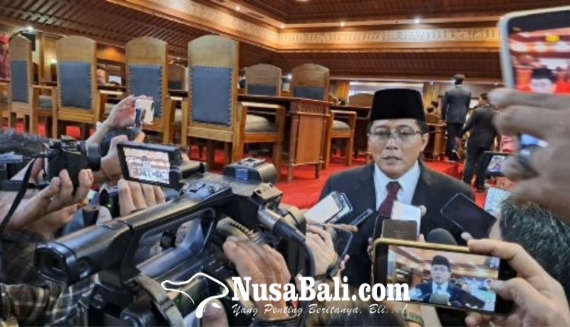 www.nusabali.com-putranya-jadi-anggota-dewan-giri-prasta-bangga-karena-berhasil-mendidik-anak