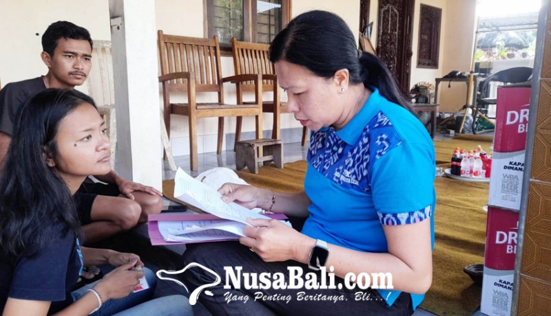 www.nusabali.com-wayan-sri-anik-kadus-perempuan-di-kecamatan-penebel