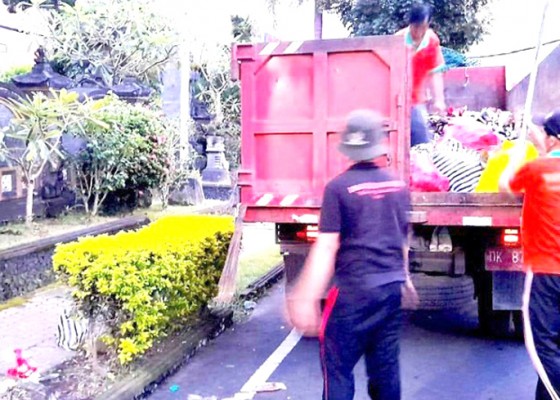 Nusabali.com - anggaran-bbm-angkut-sampah-ditambah-rp-500-juta