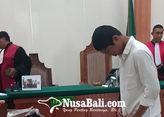 Nusabali.com - beli-ganja-online-15-kg-ronaldo-disidang