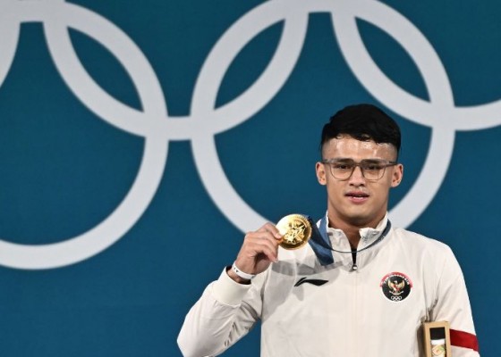 Nusabali.com - rizki-juniansyah-raih-emas-di-olimpiade-paris-2024-cetak-sejarah-baru-bagi-indonesia